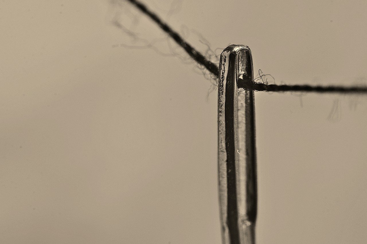 Common Sewing Machine Problems and How to Fix Them